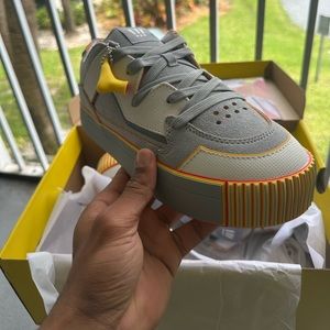 Mschf Gobstompers greylag sz 11 left